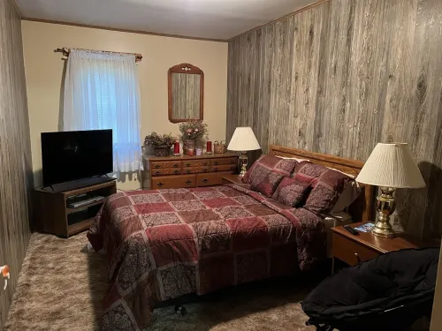 Mountain House Retreat near Hawley and Lake Wallenpaupack