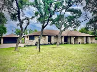 Perfect Getaway! Private Pool, Hot Tub & Dog Run 15 Min to Downtown - CITY VIEWS Hotels near Westlake Chaparral Stadium