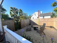 Coastal Chic Home on the Island of Cape May 케이프메이 호텔