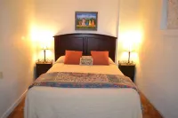 Posada Haus at Wundercove Cottages -Access to Shared Pool and River-