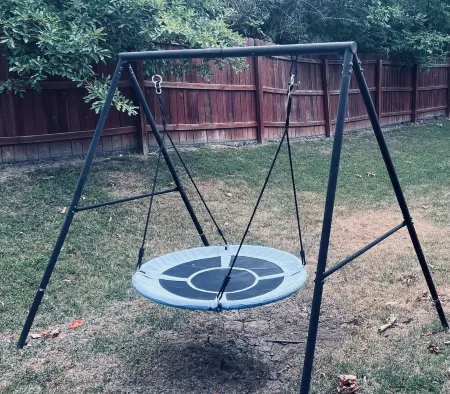 Short term avail! 5 min from MIZZOU,Univ Hospital! Family sized,clean,fenced