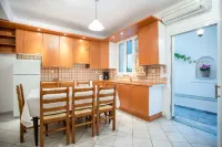 Three Bedroom Apartment (7-9 Adults) First Floor. Hotels in Paros