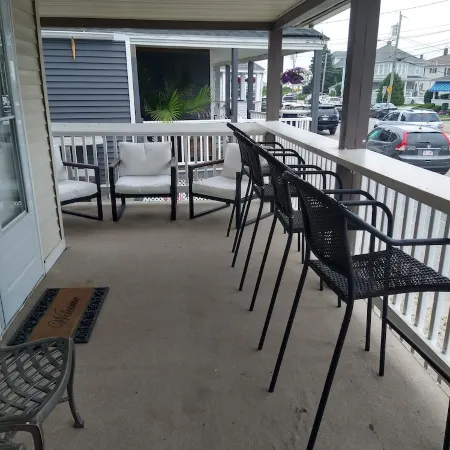 Hampton Beach ♡ Ocean Retreat - Steps From The Sand and Strip!