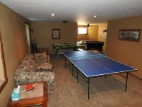 Beautiful Driggs cabin w/ spectacular Teton views near Grand Targhee Ski resort!