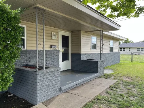 Sleeps 6 in prime location