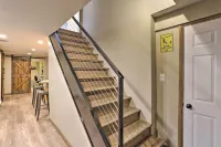 Large Private Rustic Retreat w/hot tub, fire pit, game room