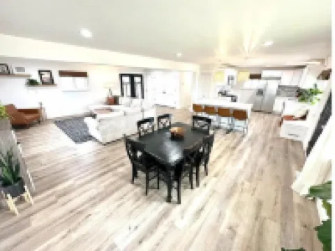 Modern Home Fully Remodeled W/Exercise Area
