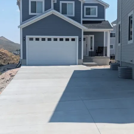 Spacious 6-bedroom home with Ideal Beach access in Garden City.