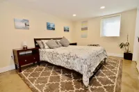 Modern Suite Nearby Convention Center (2bd, 1bth) Hotel a 