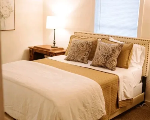 Boutique Beeville Cottage โรงแรมในบีวิลล์