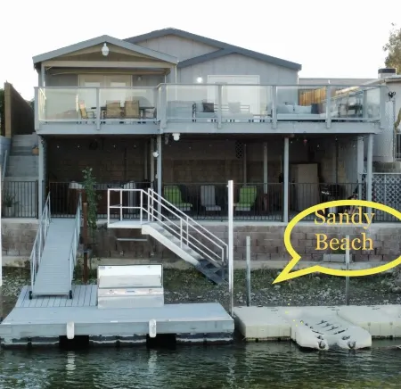 Glass deck, dogs, sandy beach, private dock