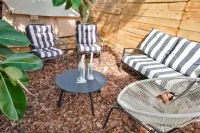 The Temple & Glamping + Hot Tub, 15 Min Away from MCO, 25 min from Theme Parks