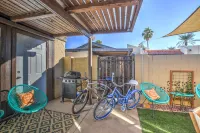 \*DISCO DEN*/ All New Funky 70s Pad w/ Hot Tub!