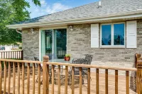 Updated , bright,  and modern Manteno Home close to parks