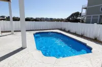 Custom 3BR 3BA with Private Pool & Elevator - new in 2022 - Boutique