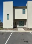 Cozy 3-bedroom townhome, best location in North Laredo. Sleeps 6-8.