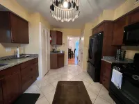 Historic district home, View of the Capital, WALK Downtown, w/ Outdoor Dining!