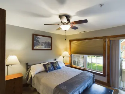 Camp 4 - Gorgeous Ski In / Ski Out Townhome - Shuttle to Village!