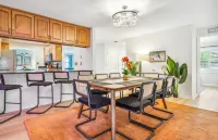 Clearwater Heated Pool, Mini Golf, Game Room!