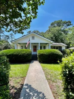 Mcrd Parris Island Grads & Families: Bungalow by the Bay in Beaufort Beaufort SC Hotels in der Nähe von Spanish Moss Trail
