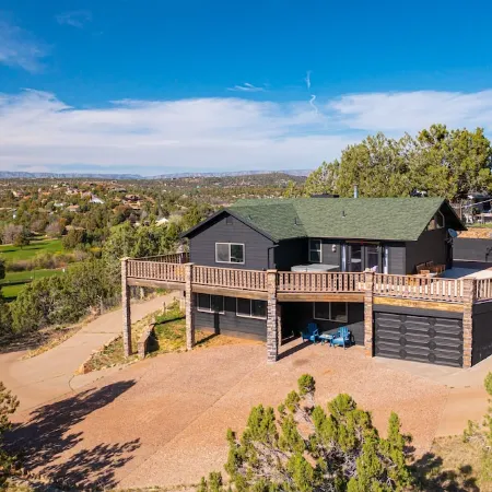 Mountain Views at Rim Country Chalet