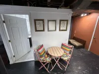 Elegant three-bedroom cozy family house 10-minute walk to downtown Wyandotte 懷恩多特酒店