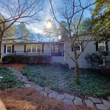 3100 sq ft, 5BR- 4BA located in Village of Pinehurst. Perfect home for golfers!