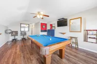 Clean and Comfortable Centrally Located 5br/3Bath home in Meridian, ID. - Homestays