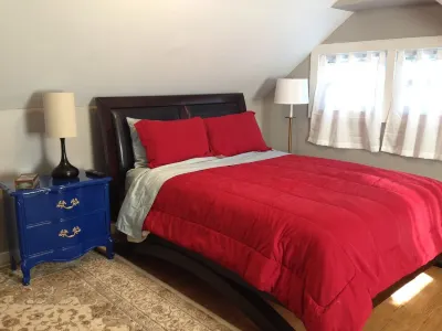 Comfort & Proximity to Downtown and Penn State (STR22-00040)