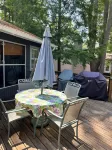 Cozy Cabin with Private River Access, 20 Minutes from Lake George & Saratoga NY.