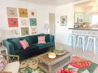 Happy Home - Fenced yard - 5 Min to Beach - Pets - 2 BR, 1 BA