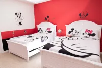 Wonderful house! Grill and Heating pool and Jacuzzi included.