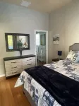 Kalua Lake Loft - NEW!   1 Bedroom / 1.5 Bath Overlooking Lake Dora
