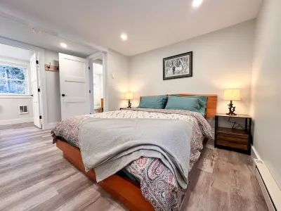 Brand New, Private Home w/ Nordic Hot Tub- Just 1/2 Mile to Jay Peak Resort