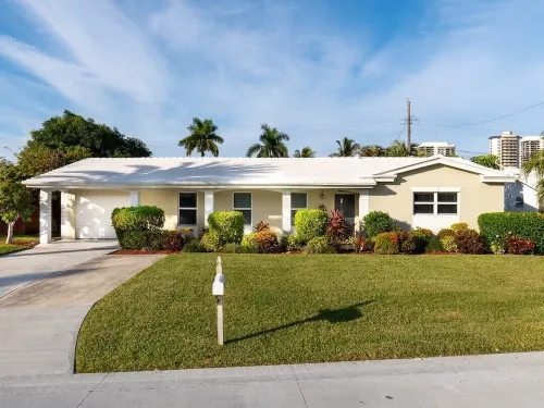 Perfect Island Retreat! - Steps to beach- Hot Tub!