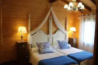 Self catering Los Castillos Agroturismo for 11 people 콘수에그라 성 주변 호텔