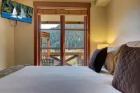 Pallisades Village View Condo Hotels in Olympic Valley