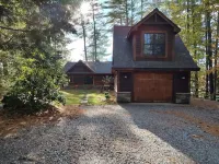Winnipesaukee lakefront home. Close to ski resorts, dining, shopping, spas!