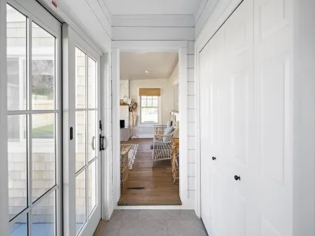 Edgartown Village Home w/ Pool. 4bdrm / 3.5bth