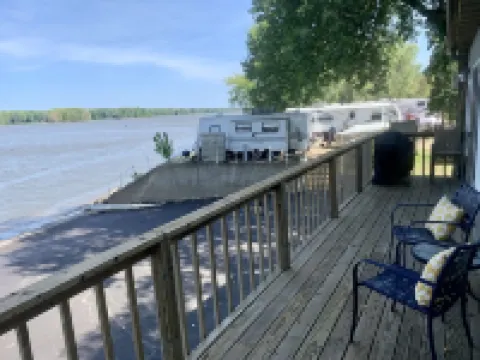 Mississippi River Cabin