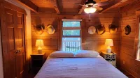 Cozy, family friendly country Side Cabin 15 Min to the Ark Encounter w/fire pit