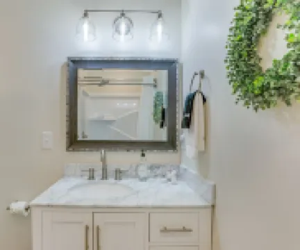 Private Cottage - A 10-Star Stay for 5 Years - in Prime Location