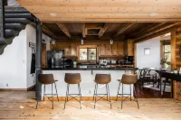 TimberTales - A cozy log cabin with magical lakeviews