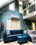 Cozy 4-bedroom chalet in the Hideout with WiFi, AC