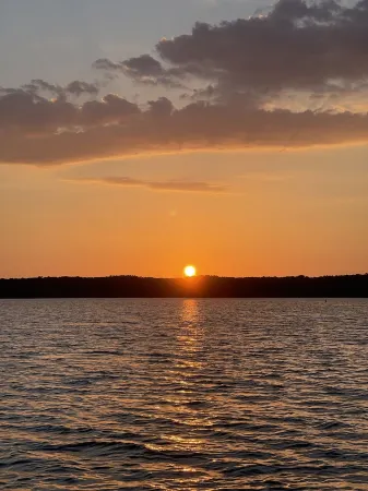 2BR 2Bath Condo Tree top view located at Lake Ouachita..