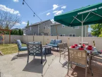 VNC BNB: Luxury Living for Groups & Families Hotels in Five Corners