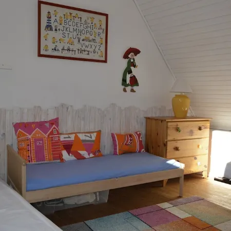 Charming renovated 3-room detached "Penty" with terrace, small garden and parking space