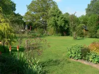 Between Deauville and Honfleur, bright and cozy gite with large garden