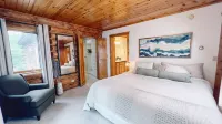 Birchwood Lake Log Cabin Retreat