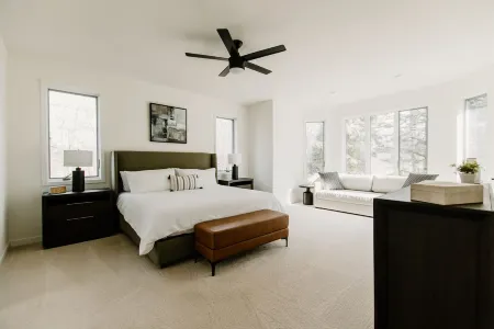 Fairway Getaway-by Whistling Straits, Golf sim/Theater Room, ZenDen &Poker Room! Отели в г. Шебойган